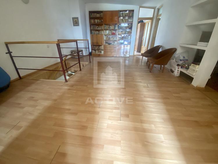 Birouri la Casa cu curte proprie-langa autogara