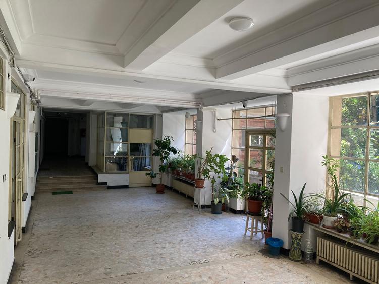 Piata Kogalniceanu, boxa, debara, dec, metrou, parc Izvor, STB, Universitate
