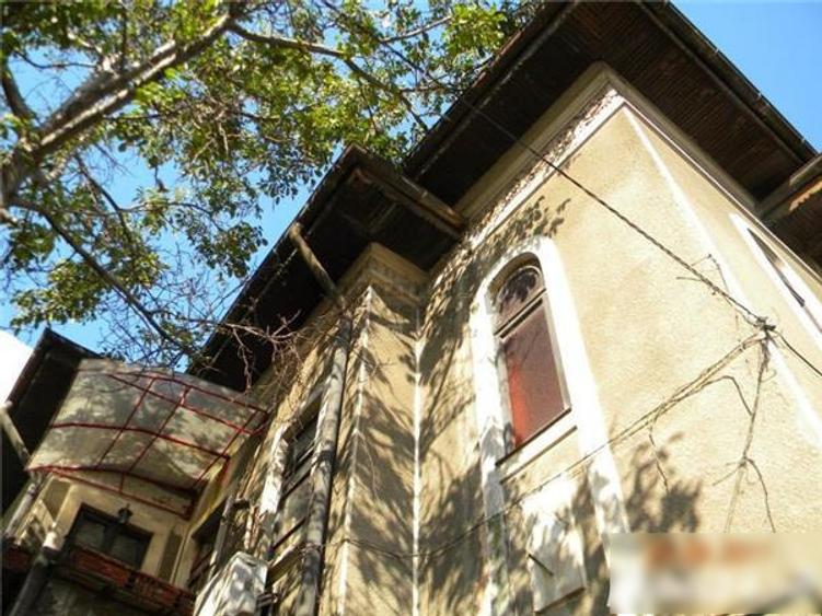 APARTAMENT 3 CAMERE- SPAIUL UNIRII- GRADINA- LOC PARCARE