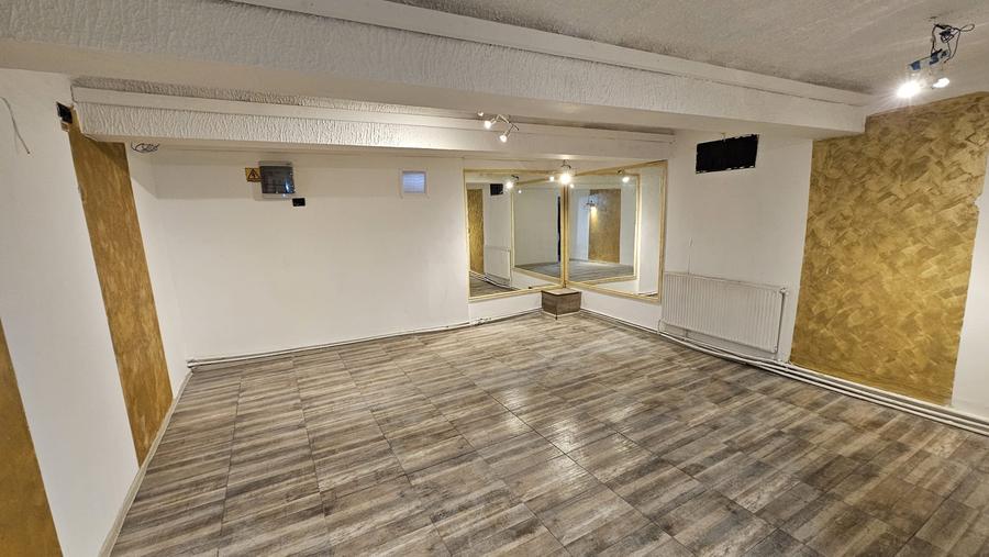 ULTRACENTRAL spt comercial pret. orice activitate la 580 euro/luna