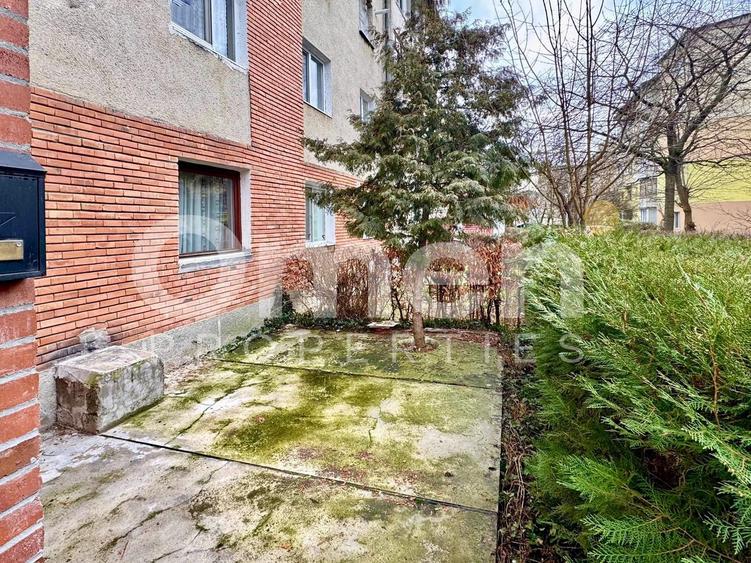 Apartament 3 camere de vânzare | zona Săsar | parter | curte privată |