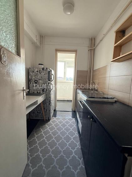 Centru Civic Hala Centrala , apartament 2 camere decomandat , etaj intermediar - 5