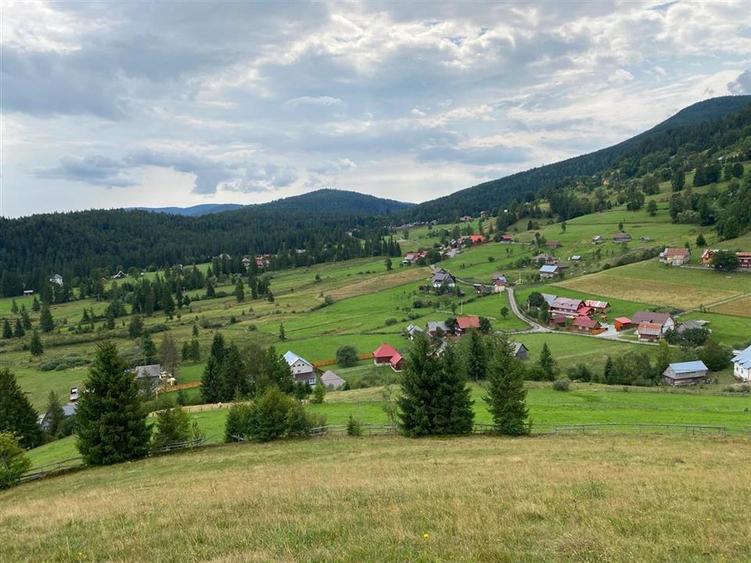 RECO Teren intravilan in Arieseni 1700mp cu Utilitati