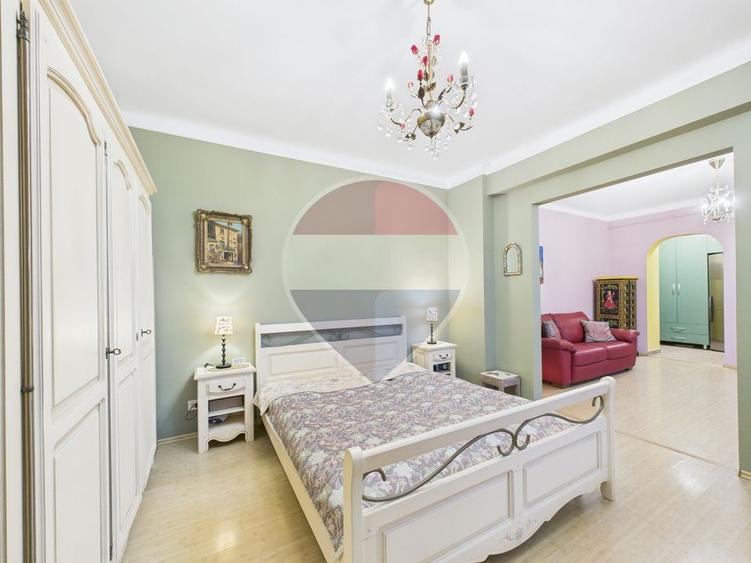 Apartament cu 2 camere de închiriat în zona Capitale