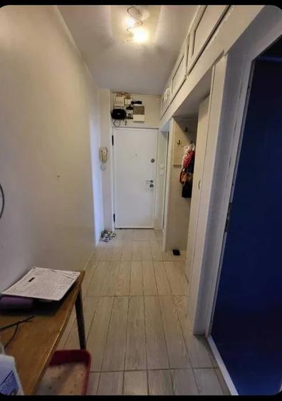 Apartament cu 2 camere, etaj 3/4, zona Alexandru cel Bun