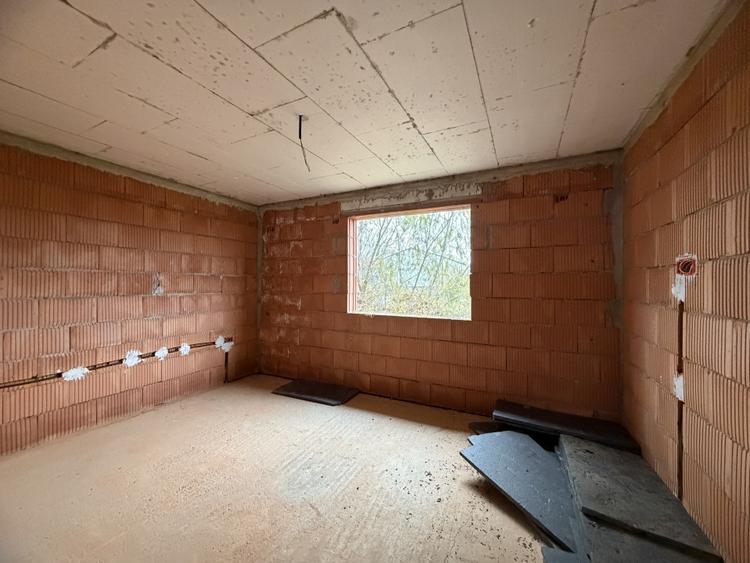 Casa individuala 4 camere, 405mp teren, 120mp utili - Utvin