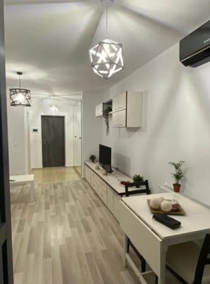 Garsoniera | Hils Pallady | Loc parcare | Balcon | Metrou | AC
