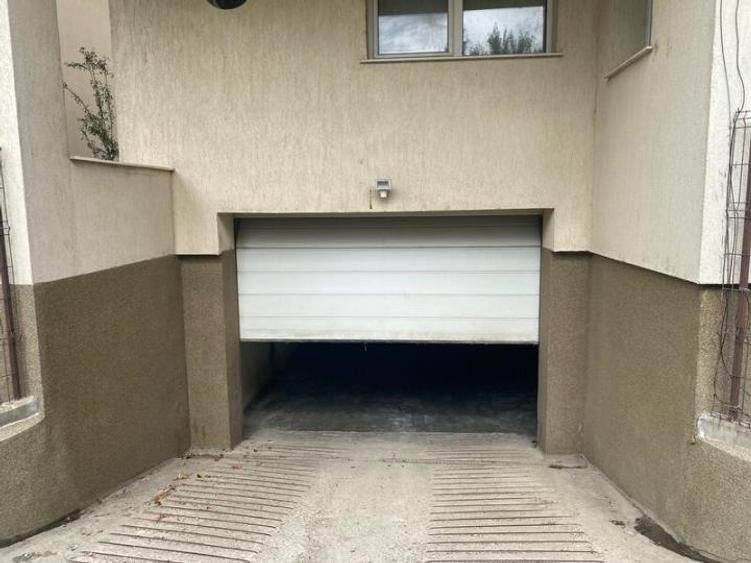 Închiriere Apartament 4 camere în Băneasa