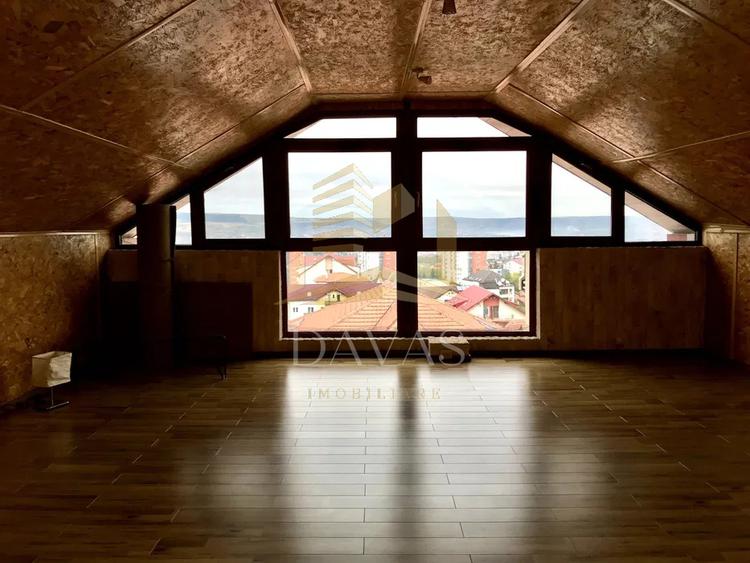 Penthouse |LUX| pe 3 nivele  210 mp garaj+ 3 locuri de parcare incluse in preț