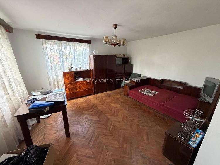 Casă de vânzare renovabilă | Gruia | Teren 380 mp | Front la 2 străzi - 18