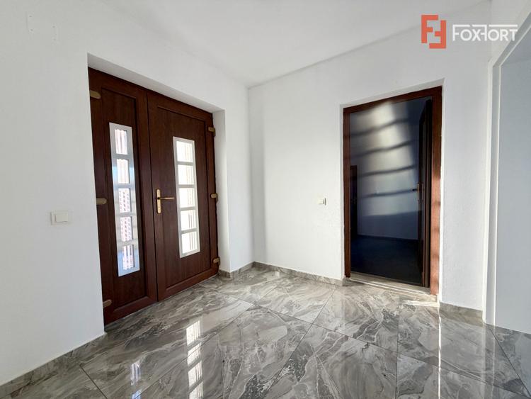 COMISION 0% Casa individuala cu 5 camere si teren de 500 mp, Sanandrei