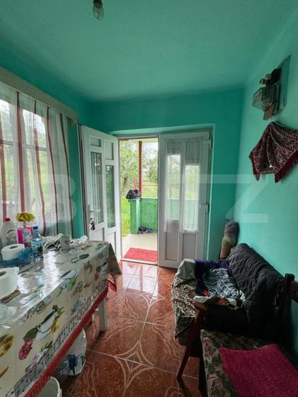 Casa cu 2 camere 50 mp si 836 mp teren, in Magura