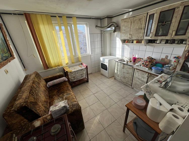 Apartament 2 camere, etaj 4, 72 mp, zona Gradinita nr. 13 – Paco Sud
