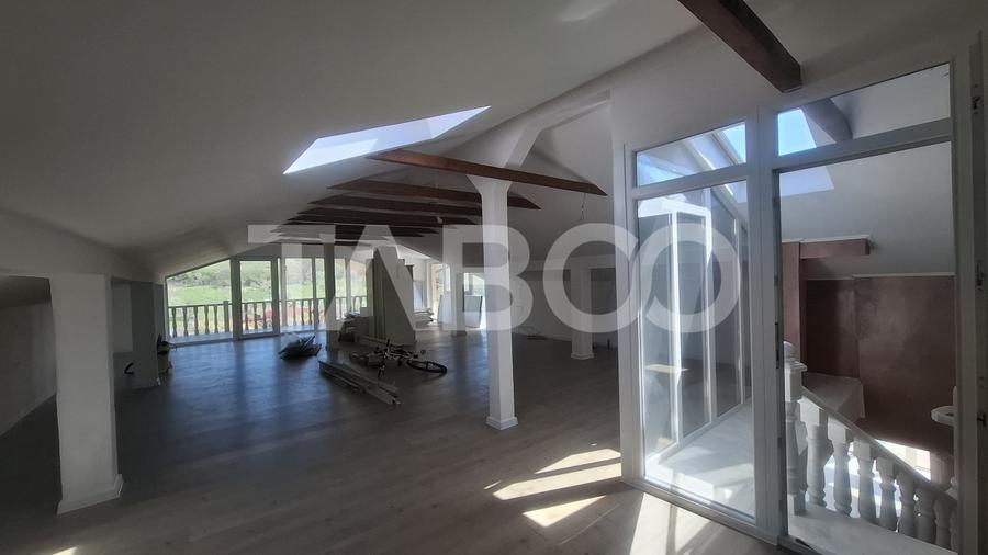 Casa de vanzare 405 mp utili 2 garaje 250 mp terase Slimnic Sibiu