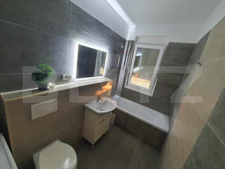 Apartament 3 camere, 65 mp, zona Lipovei