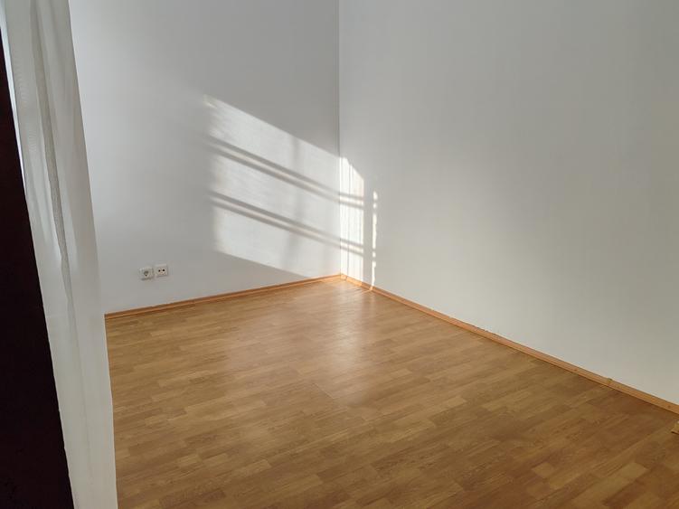 Casa 4 camere libera la vanzare zona Schei