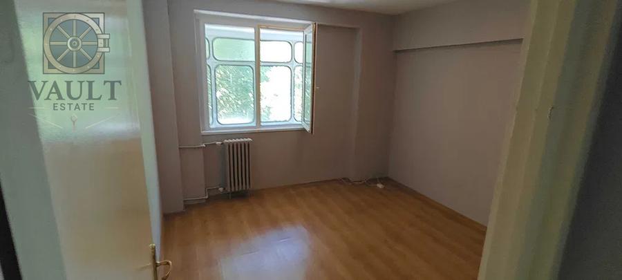 Apartament 3 camere - DECOMANDAT - zona TINERETULUI