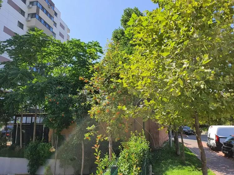 TITAN GURA CALITEI BLOC NOU 3 CAMERE 91 MP METROU TECLU