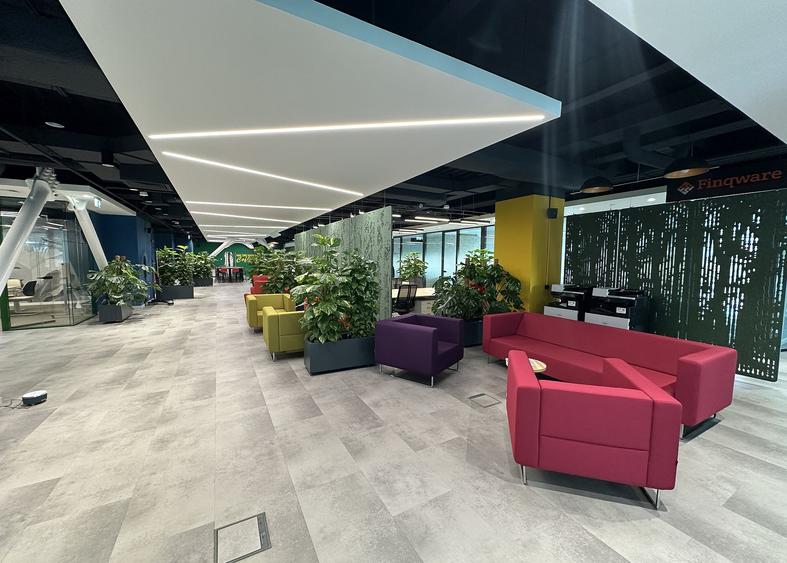 Birouri private in coworking Supertree, amenajat 2025 – metrou Dimitrie Pompeiu