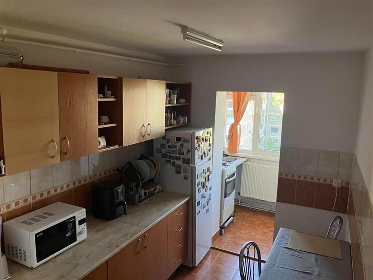 Apartament 2 Camere Decomandat / Bloc Izolat Zona Aradului