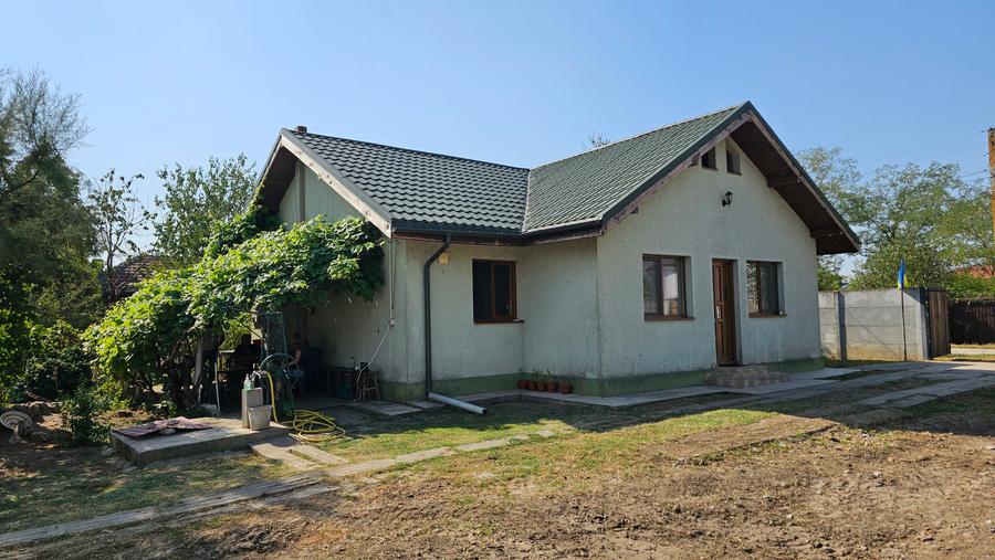 Casa la 20km de Bucuresti(sat Buciumeni)