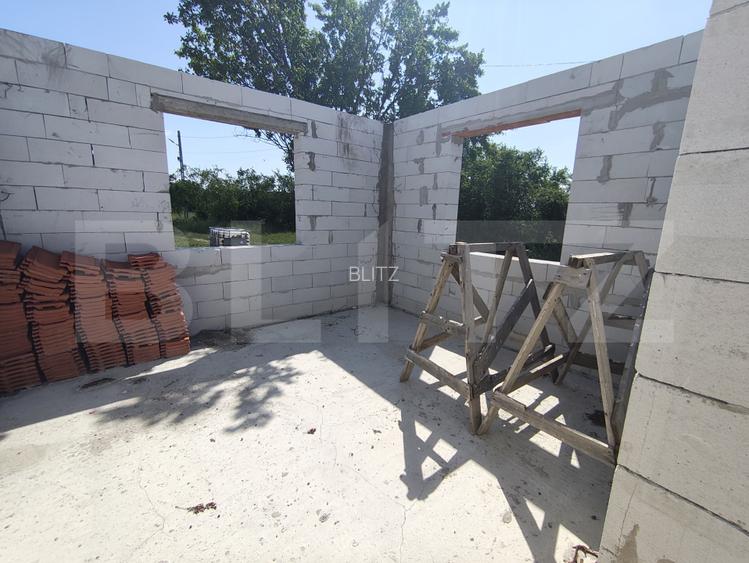 Casa de vanzare, la rosu, 3 camere, 90 mp, in Les - 10
