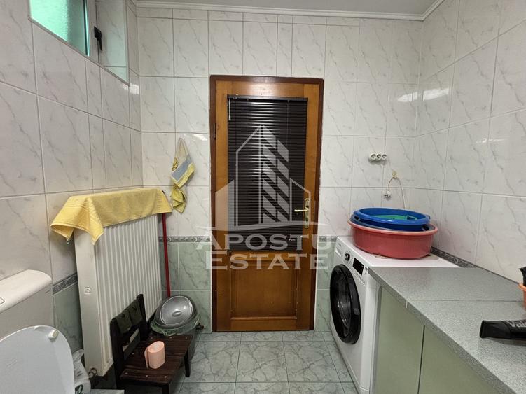 Casa 2 camere de vanzare Calea Sagului, Timisoara, curte comuna