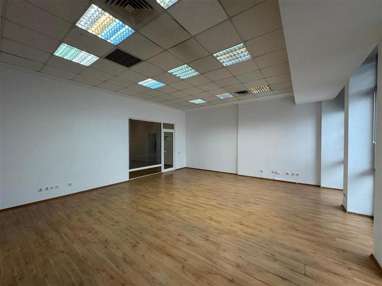 Spatiu de inchiriat S+P+ET., 1200 mp utili situat in cartierul Dambul Rotund!