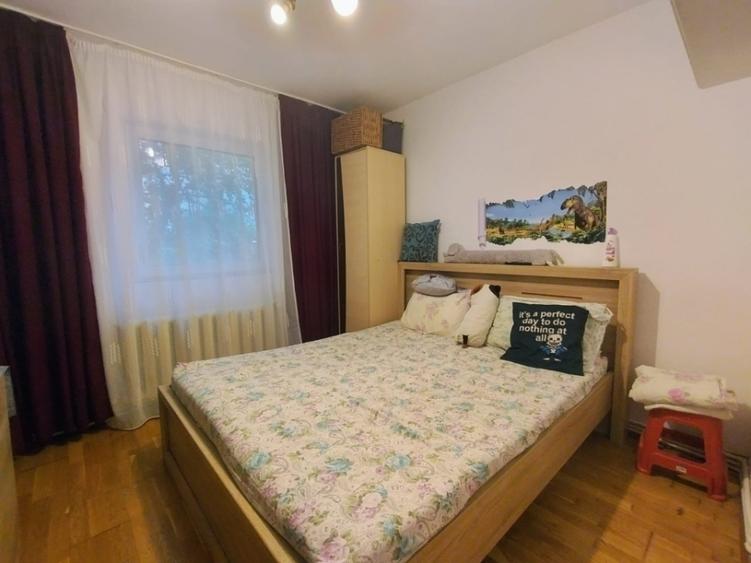 Dacia - Bicaz - 3 camere - mobilat - geam la baie