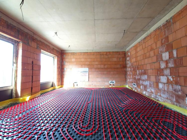 Cladire ideala pentru birouri, clinica, gradinita, 338mp, 6 parcari