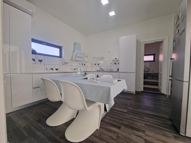 Mamaia Nord - 3 camere, 3 gr sanitare-100mp, mobilat-utilat complet nou