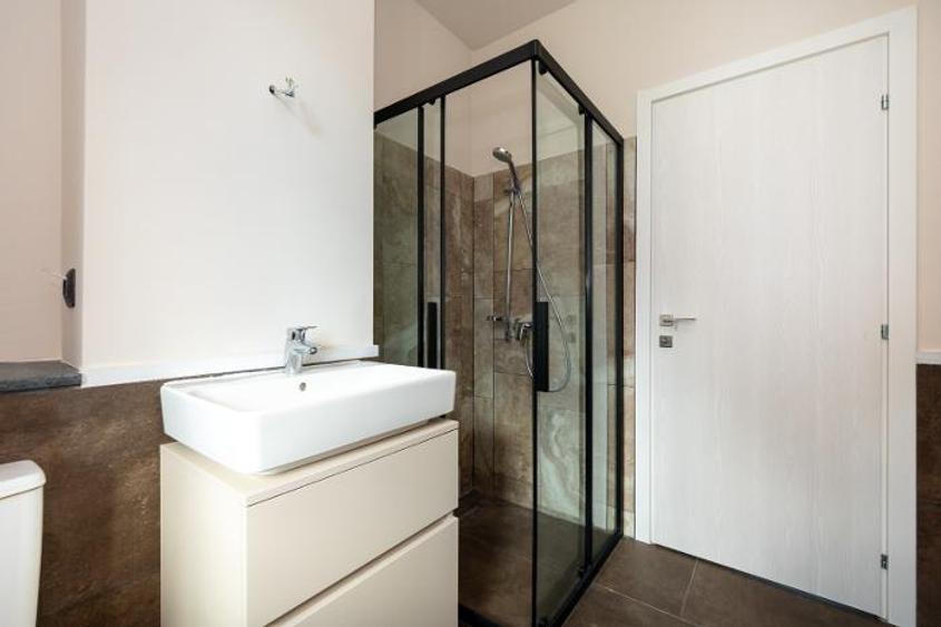2 camere complex exclusivist, finalizat 2025, 70mp, 2 terase, la 300m de Peles