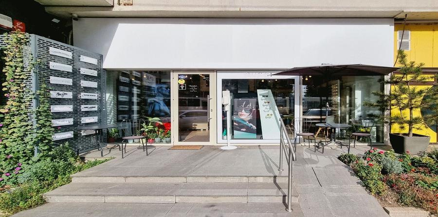 Spatiu comercial stradal 59 mp