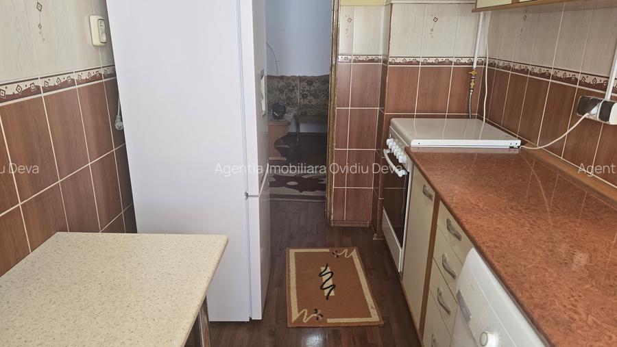 Inchiriez apartament 2 camere in Deva, zona Piata Centrala, decomandat, - 4
