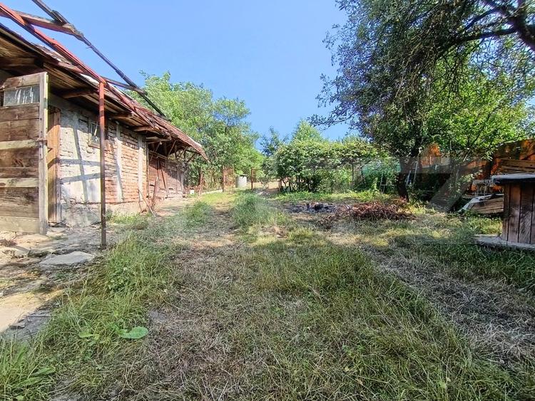Casa cu 2 camere, 250 mp, zona sud-est