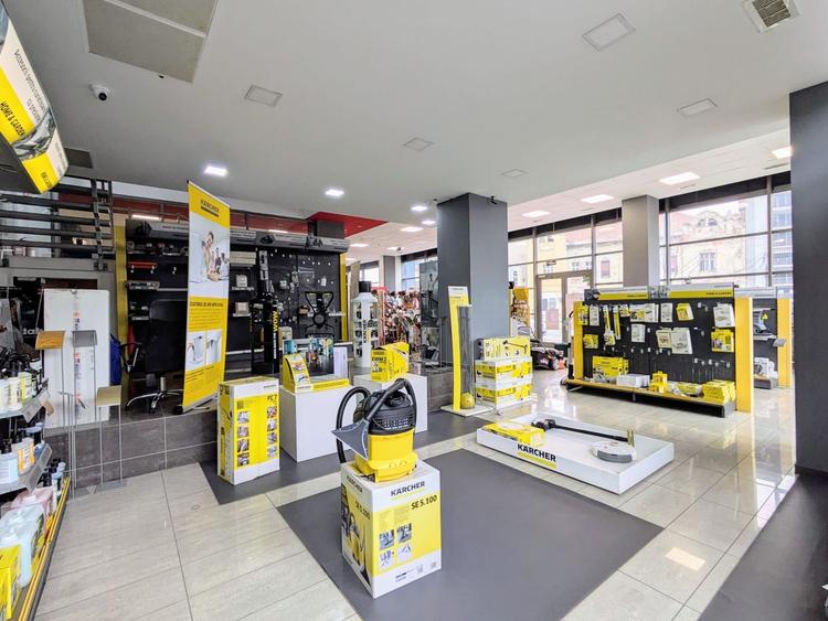 Cladire mixta de birouri si spatii comerciale - Comision 0%