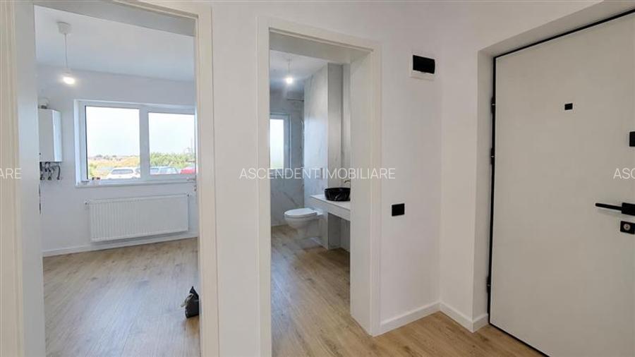 Garsoniera tip studio complet renovata cu curte proprie si loc de parcare - 10
