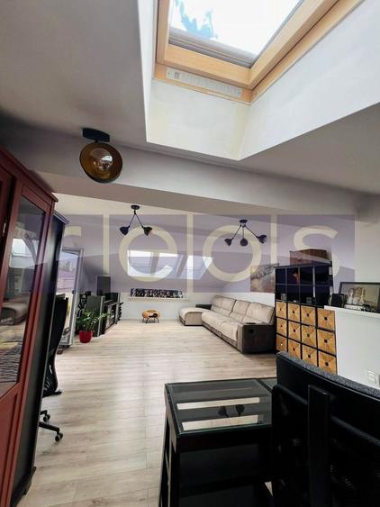VANZARE 3 CAMERE DECOMANDAT