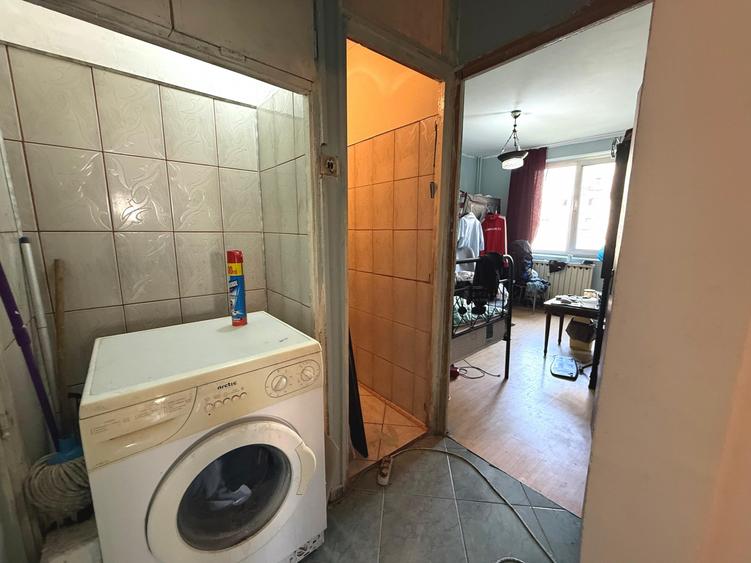 Apartament 3 camere Crangasi - Bloc 1985 - 5min de Metrou Crangasi