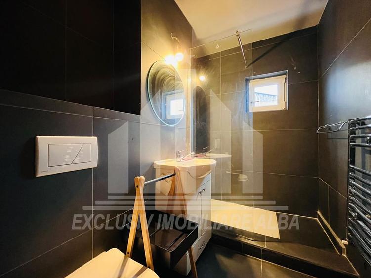Apartament 3 camere | 65 mp | Etaj 3 din 4 | Renovat | Cetate - Mercur