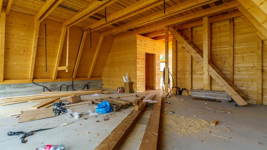 Cabana A-Frame semifinisată în Smida – 115 mp utili, teren 700 mp