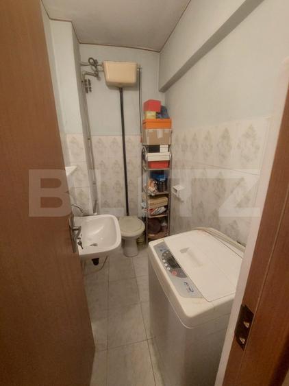 Apartament cu 3 camere in zona Electro Mall