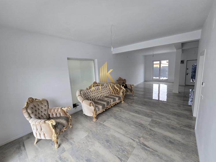 Vila 4 camere Premium Voluntari de vanzare