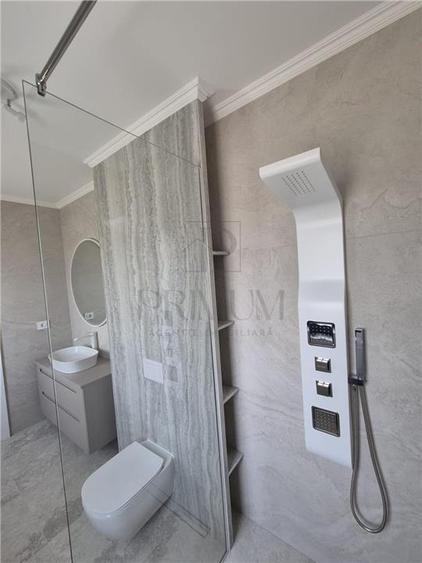 DUMBRAVITA - VILA DE LUX - 5 CAMERE - TEREN 1000 MP - GARAJ - POZITIE EXCELENTA