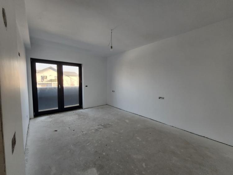 CASA CU 5 CAMERE, CAPAT CUG-VALEA ADANCA