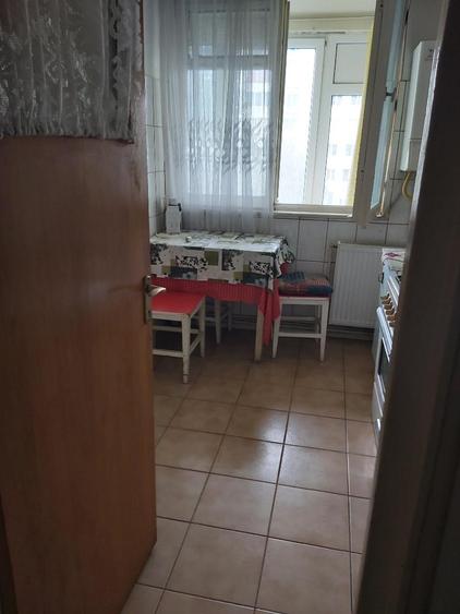 Apartament 3 camere spațios | Centrul Civic | 2 balcoane | Poziție excelentă