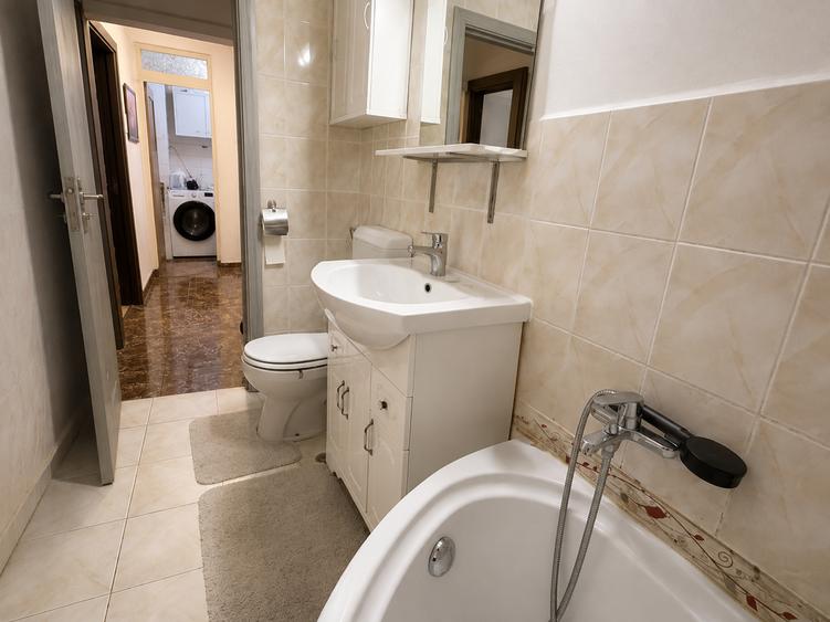 Apartament 3 Camere | Parc Sebastian | Decomandat | Centala Proprie | Parcare