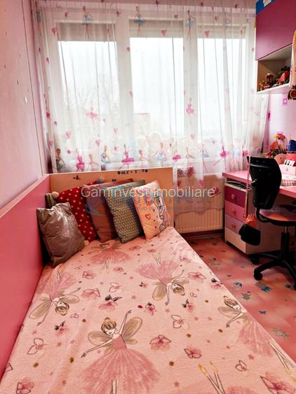 Apartament 4 camere de vânzare, Oradea, Splaiul Crișanei, 77mp utili - 9