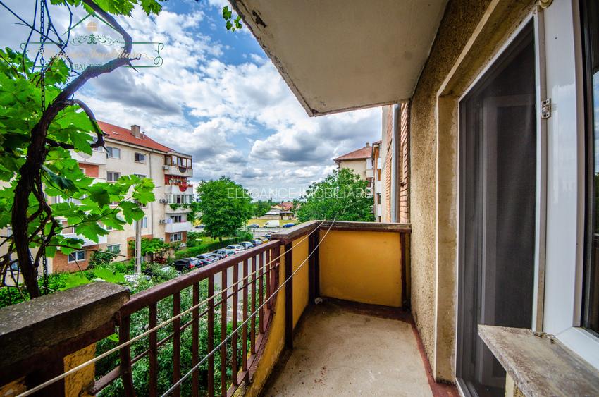 Apartament cu 3 camere, zona Alfa, Arad - 11