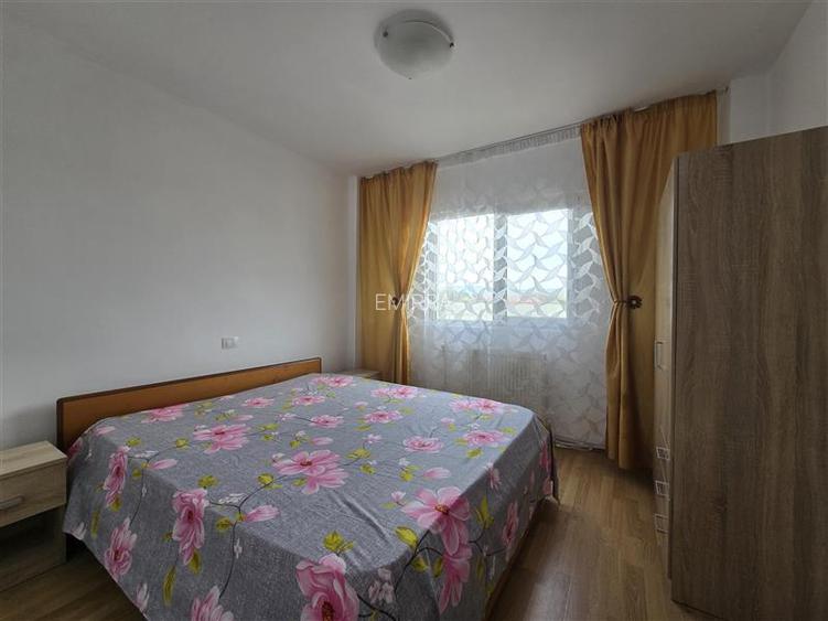 Inchiriere apartament spatios cu 3 camere decomandate. Zona Republicii, Bacau